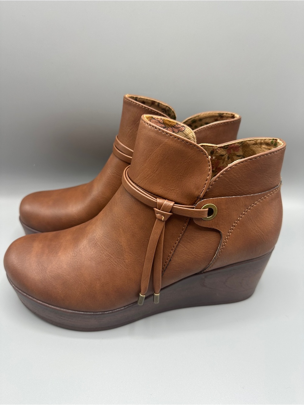 BOC By Born Faux Leather Zip Wedges Boots Women’s Size 9.5M Brown